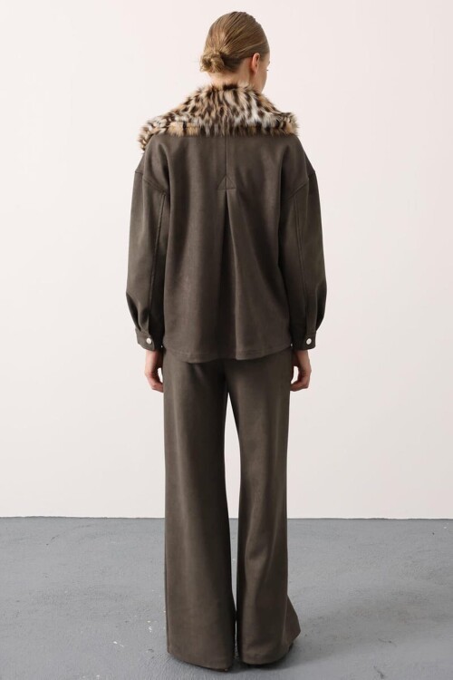 Yakası Kürklü Çift Cepli Ceket ve Palazzo Pantolon Süet Takım