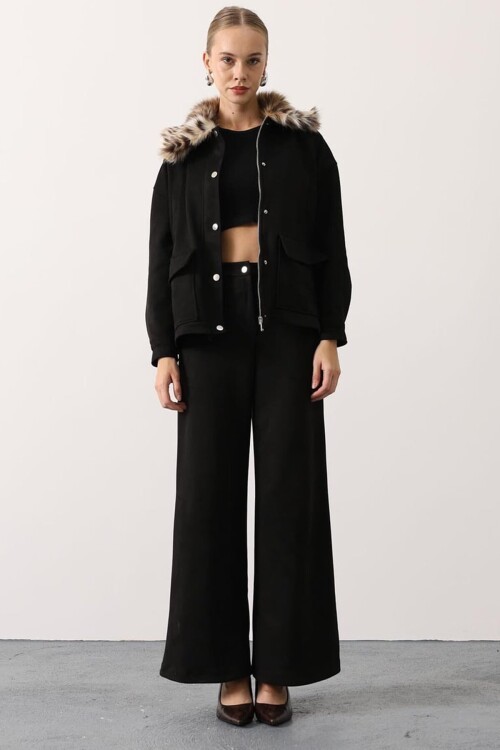 Yakası Kürklü Çift Cepli Ceket ve Palazzo Pantolon Süet Takım