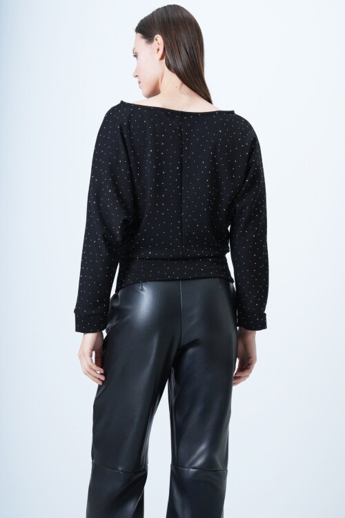 Yarasa Kol Taş Detaylı Kayık Yaka Bluz