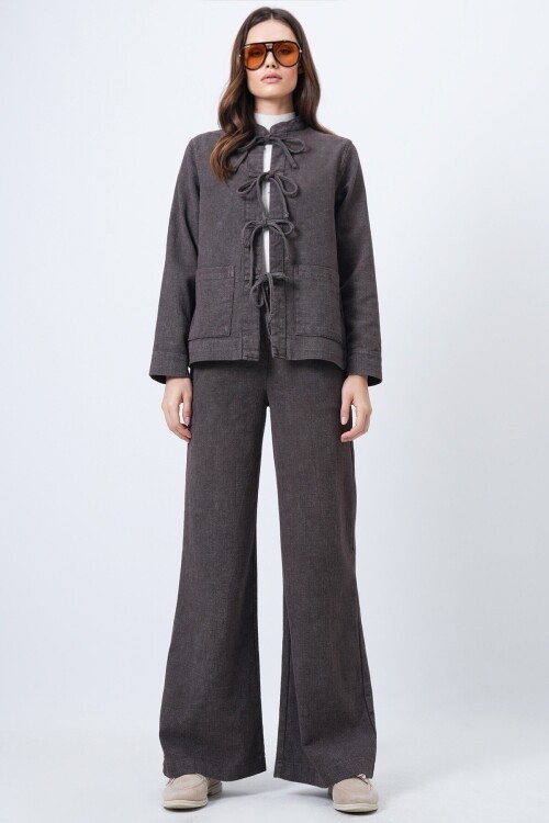 Yıkamalı Bağlama Detaylı Ceket ve Geniş Paça Pantolon Takım
