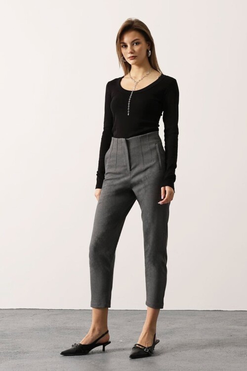 Yüksek Bel Dikiş Detaylı Dar Paça Pantolon