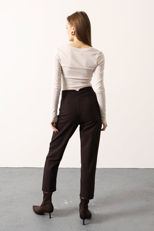 Yüksek Bel Dikiş Detaylı Dar Paça Pantolon