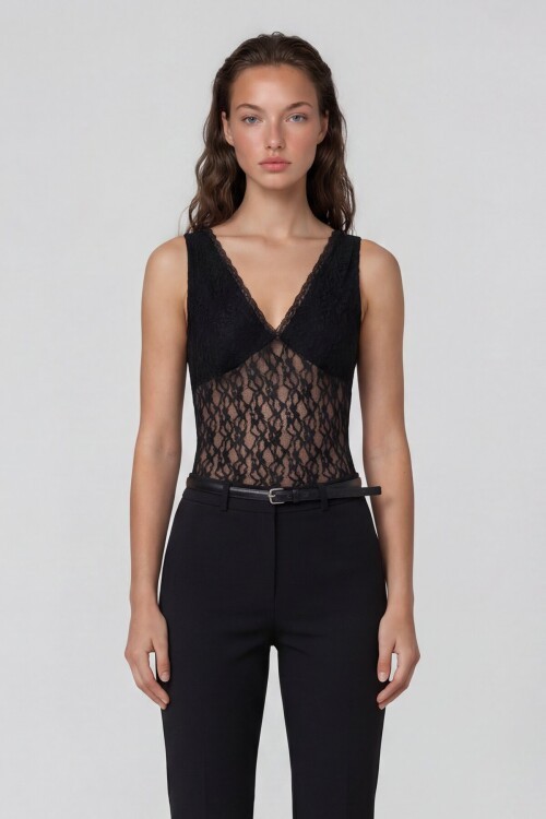 Arka Ön V Yaka Crop Sütyen Kısmı Astarlı Dantel Bluz