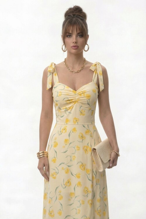 Askılı Omuzdan Bağlamalı Büzgülü Çiçek Desenli Midi Elbise