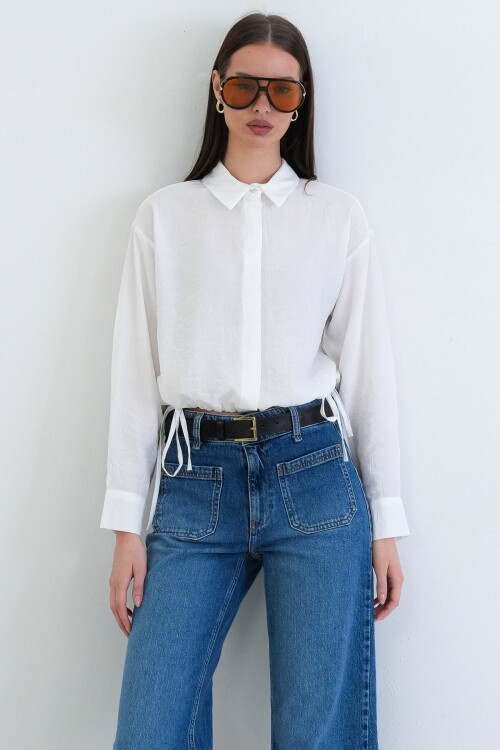 Bağcık Detaylı Gömlek Yaka Bluz
