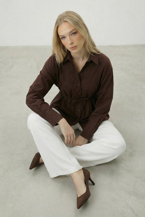 Belden Bağlamalı Gömlek