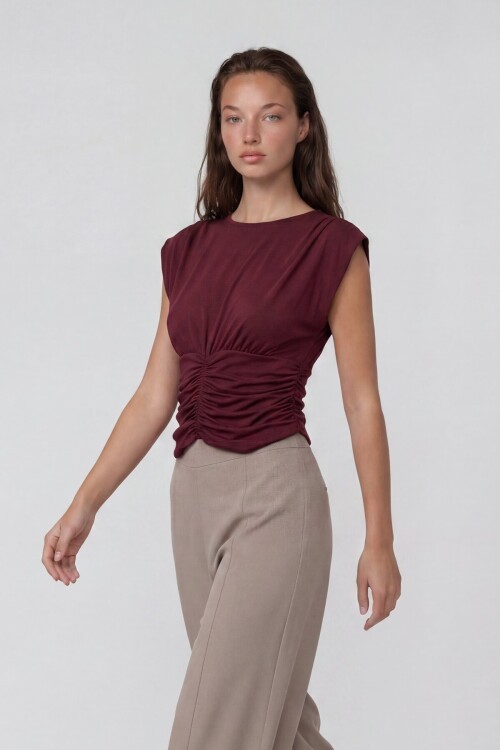 Bisiklet Yaka Drape Detaylı Vatkalı Sandy Bluz