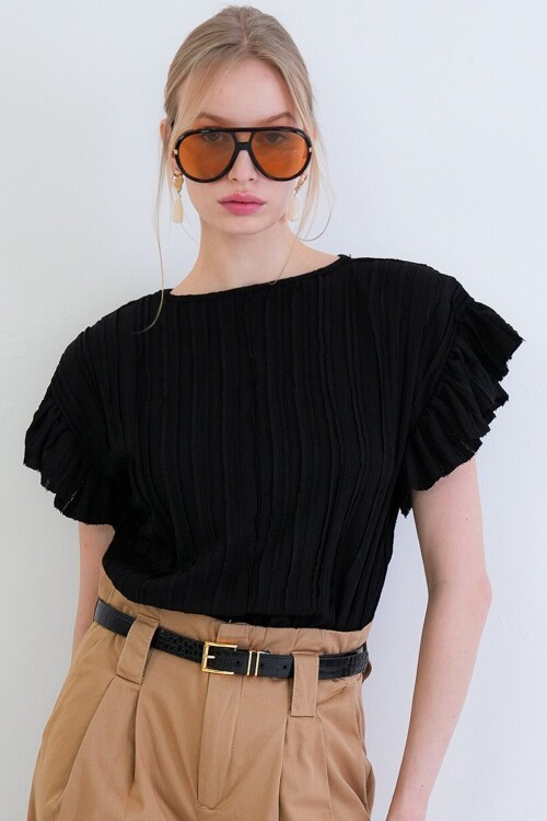 Bisiklet Yaka Kolları Fırfırlı Örme Bluz