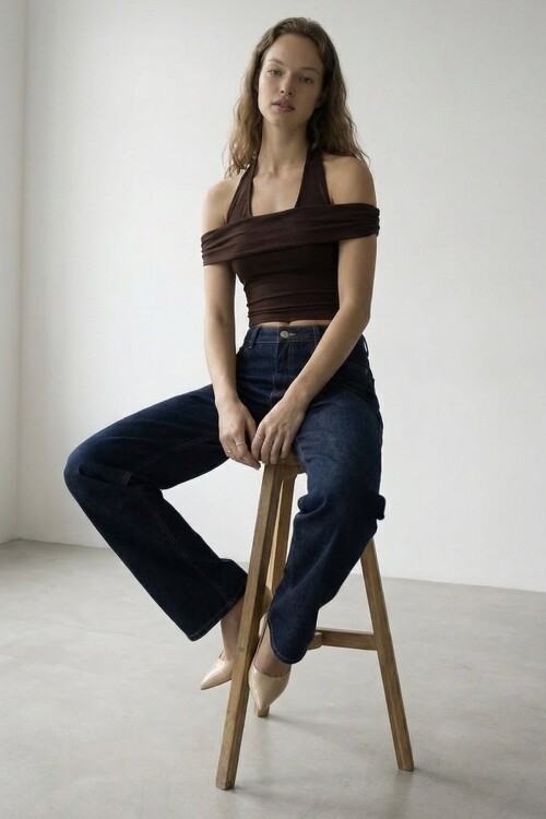 Boyundan Askılı Drapeli Dar Kalıp Bluz