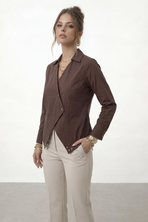 Çapraz Kapama Detaylı Uzun Kol Bluz