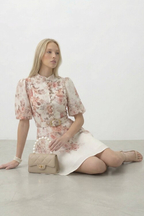 Çiçek Desenli Kemerli Mini Elbise