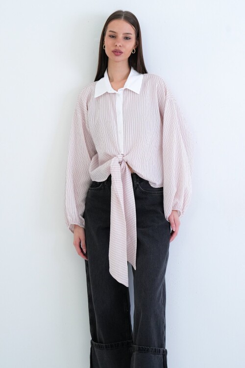 Çizgili Bağlama Detaylı Gömlek