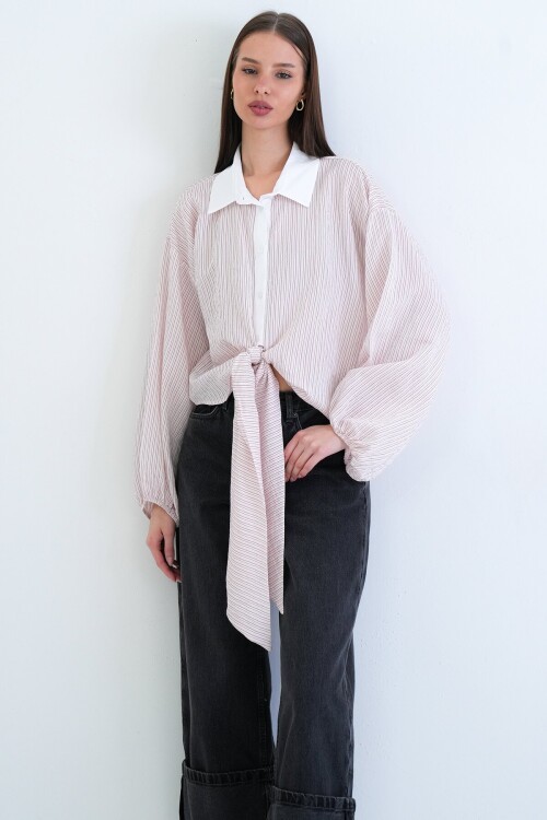 Çizgili Bağlama Detaylı Gömlek