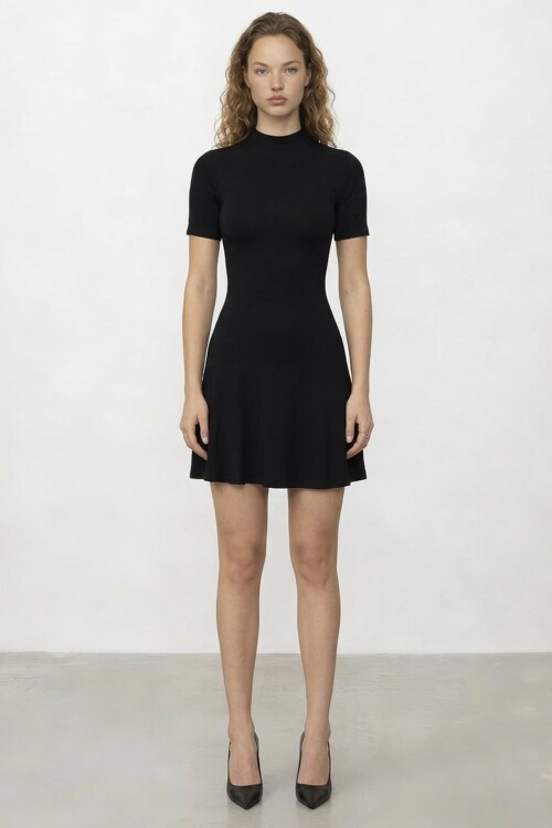 Dik Yaka Kısa Kol Kloş Mini Elbise