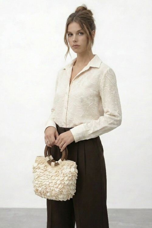 Dokulu Düğmeli Uzun Kol Gömlek