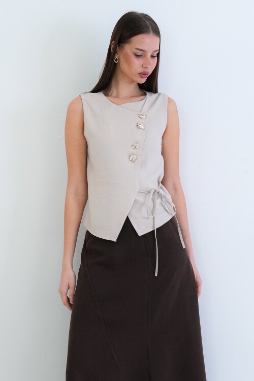 Düğmeli Bağlamalı Kolsuz Bluz