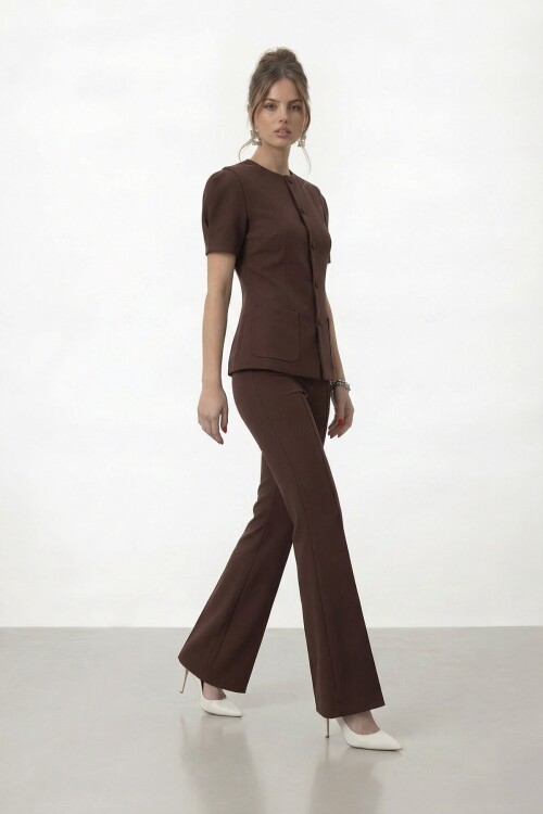 Düğmeli Çift Cepli Ceket Ve İspanyol Paça Pantolon Takım