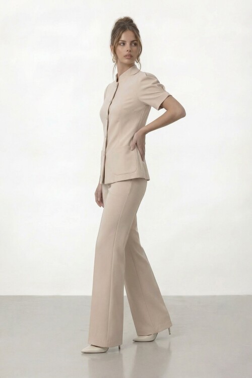 Düğmeli Çift Cepli Ceket Ve İspanyol Paça Pantolon Takım