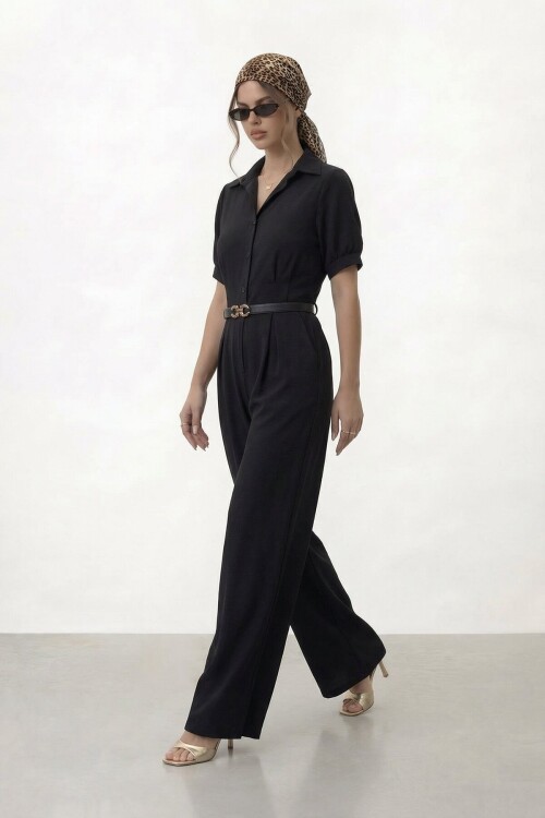 Düğmeli Kısa Kol Kemerli Geniş Paça Tulum