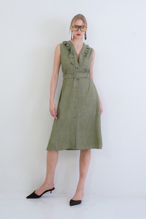 Düğmeli Önü Fırfır Detaylı Kendindn Kemerli Sofia Keten Dokuma Elbise