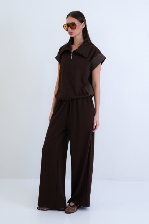 Fermuarlı Yelek Ve Beli Lastikli Pantolon Takım