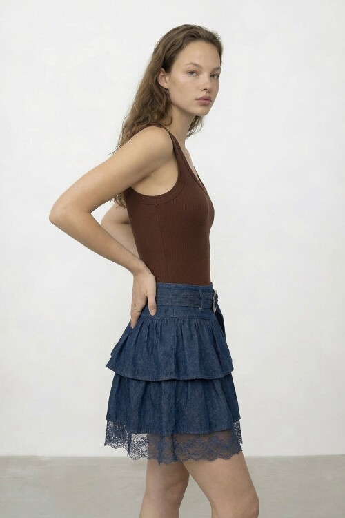 Fırfır Detaylı Kemerli Katkat Mini Etek