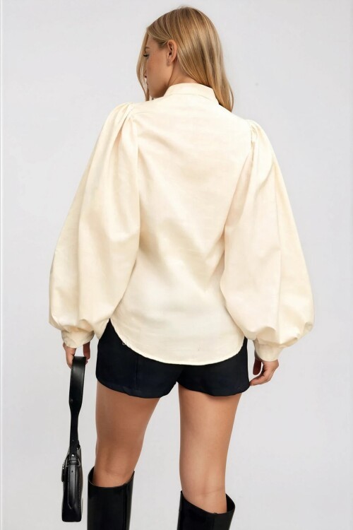 Hakim Yaka Önü Düğmeli Balon Kol Poplin Dokuma Gömlek