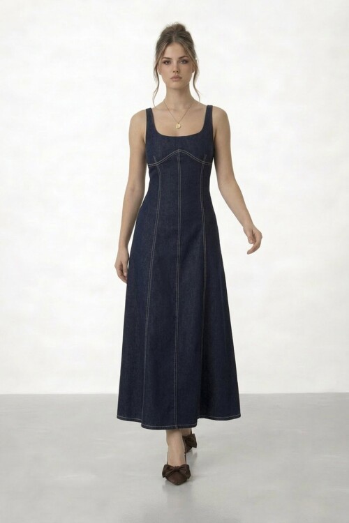 Kare Yaka Dikiş Detaylı Maxi Elbise