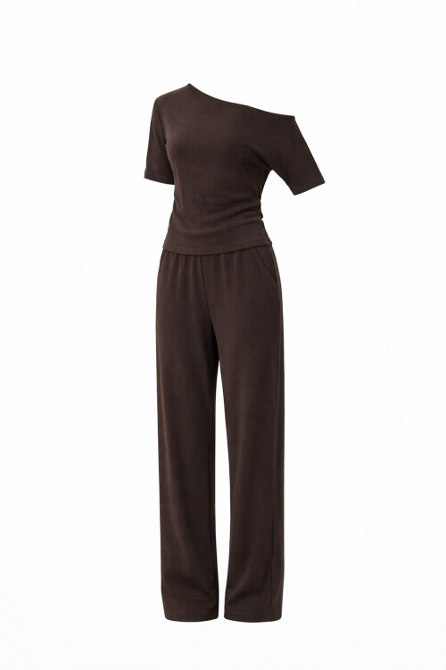 Kayık Yaka Bluz Ve Pantolon Takım