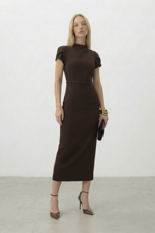Kemer Detaylı Kalem Arkadan Fermuarlı Midi Elbise
