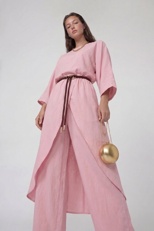 Kemer Detaylı Uzun Kollu Bluz Ve Pantolon Takım