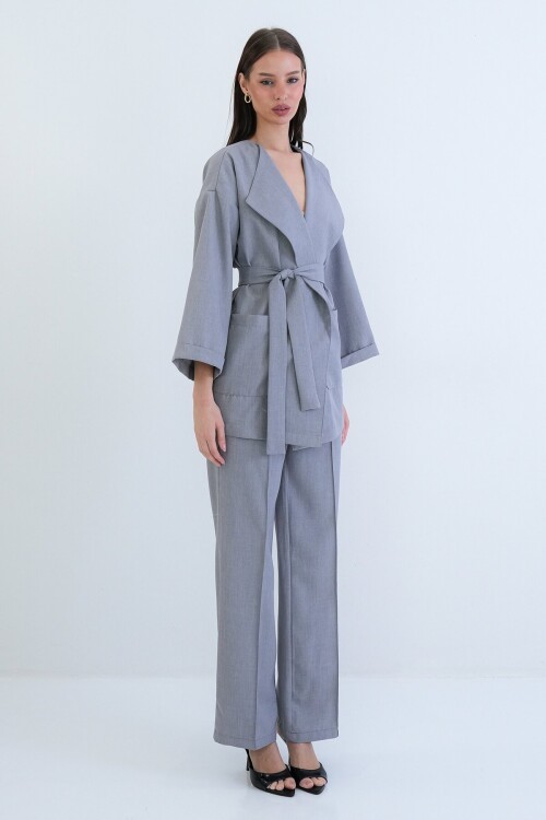 Kemerli Blazer Ceket Ve Yüksek Bel Pantolon Takım