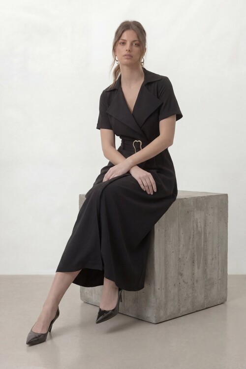 Kruvaze Yaka Gold Kemer Detaylı Kısa Kol Uzun Elbise