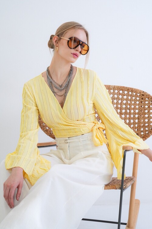 Kruvaze Yaka İspanyol Kol Crop Bluz