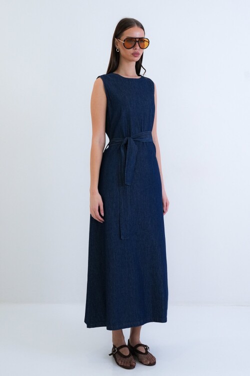 Kuşaklı Elbise Ve Düğmeli Ceket Takım