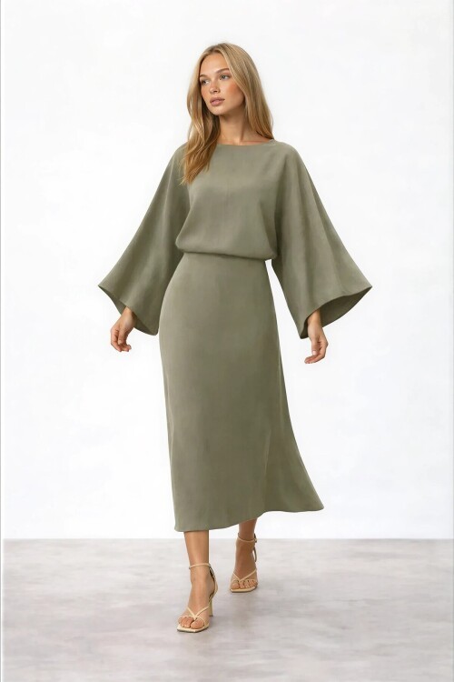 Salaş Kesim Yarasa Kol Uzun Elbise