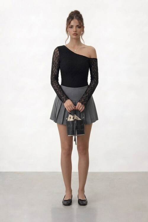 Tek Omuz Dantel Detaylı Uzun Kol Bluz