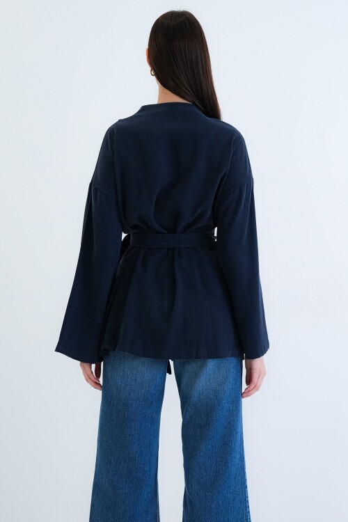 Toka Detaylı Kuşaklı Ceket