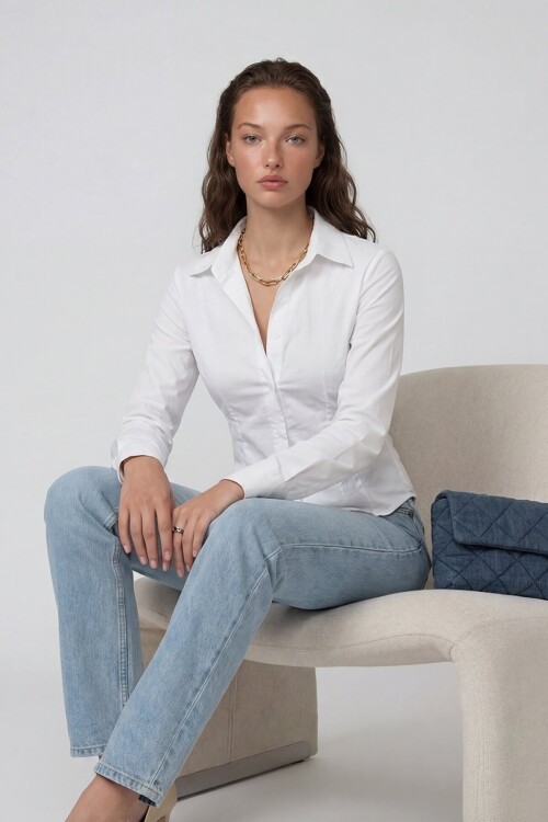 Uzun Kollu Dar Kesim Gömlek