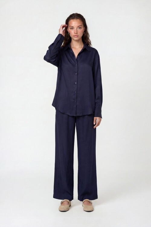 Uzun Kollu Oversize Gömlek Ve Beli Lastikli Çift Cepli Pantolon Takım