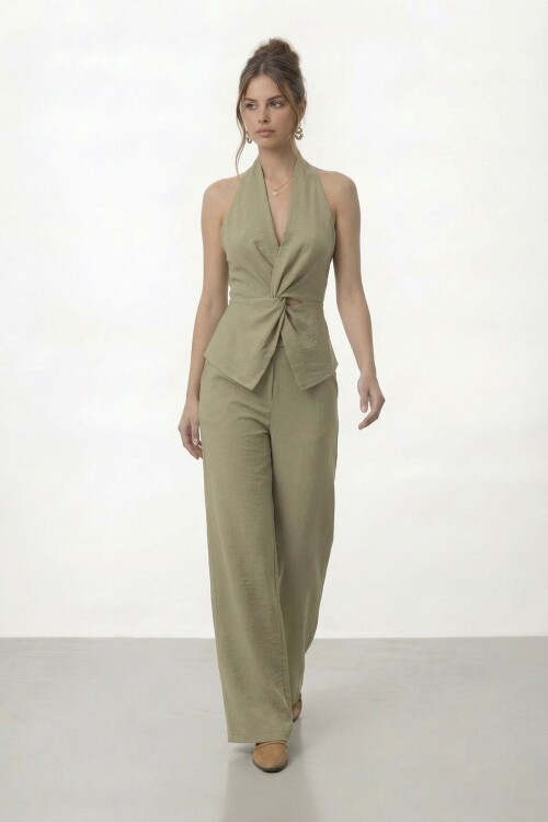 V Yaka Bel Detaylı Bluz Ve Pantolon Takım