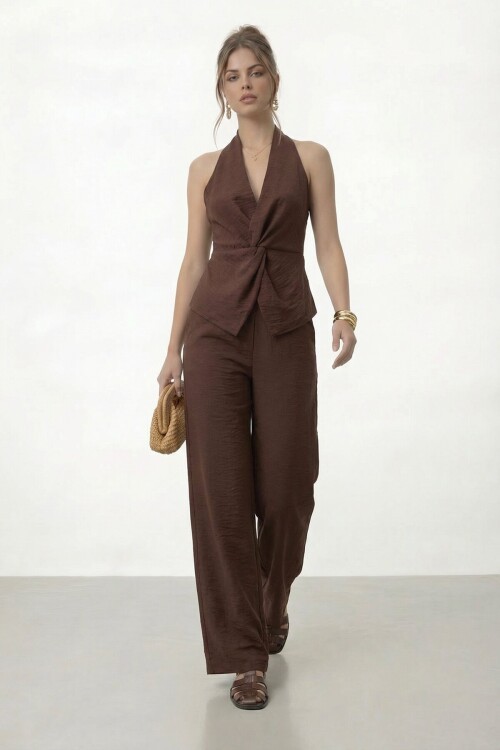 V Yaka Bel Detaylı Bluz Ve Pantolon Takım