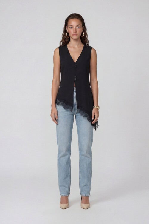 V Yaka Dantel Detaylı Asimetrik Yelek