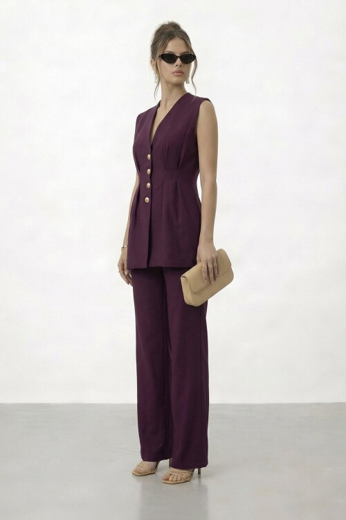 V Yaka Düğme Detaylı Kolsuz Takım