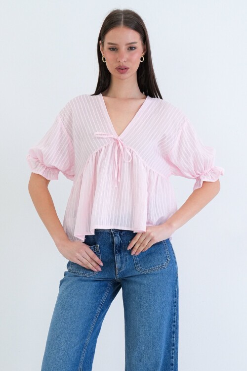 V Yaka Fırfırlı Bluz