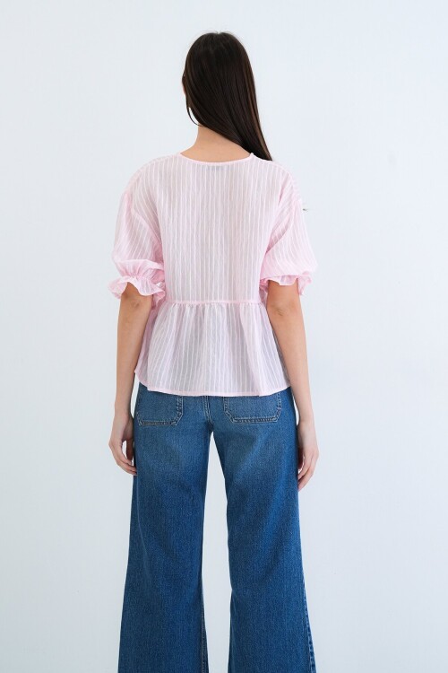 V Yaka Fırfırlı Bluz