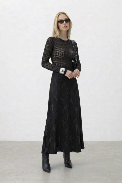 Yüksel Bel Desenli Saten Midi Etek