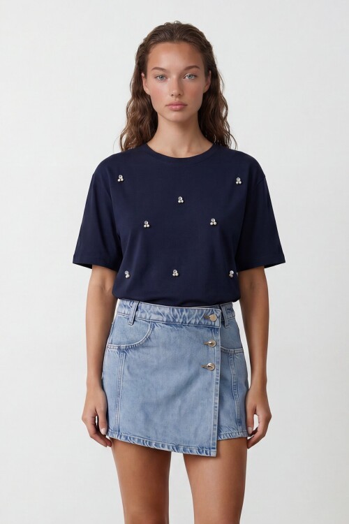 Bisiklet Yaka Oversize İnci Ve Taş İşlemeli T-Shirt