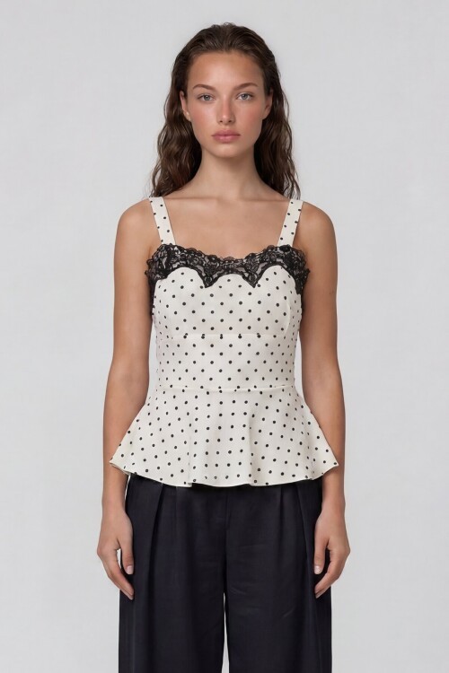 Dantel Detaylı Puantiyeli Askılı Astarlı Peplum Bluz