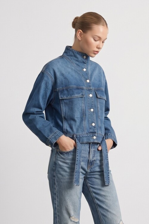Dik Yaka Kuşaklı Denim Ceket